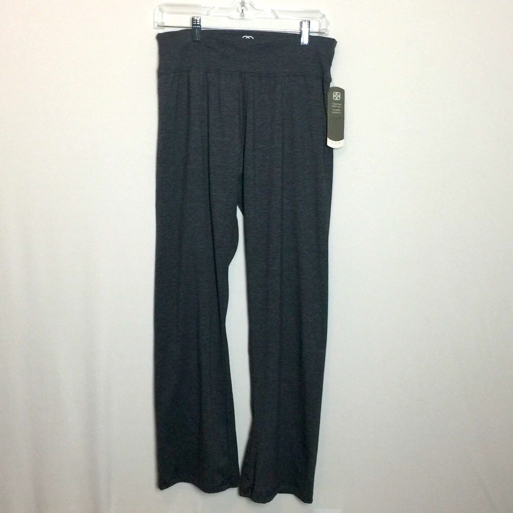 DAISY FUENTES “FIT” YOGA PANTS
